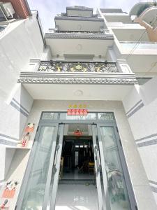 Bán nhà 3 lầu hẻm 4m đường Bùi Minh Trực P.5 Quận 8